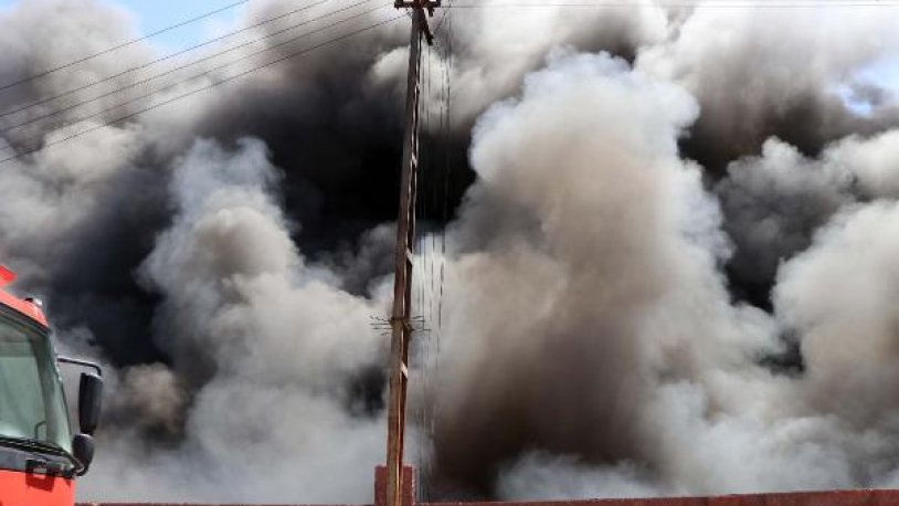 Gaziantep'te depo yangınında patlamalar! Evler tahliye edildi