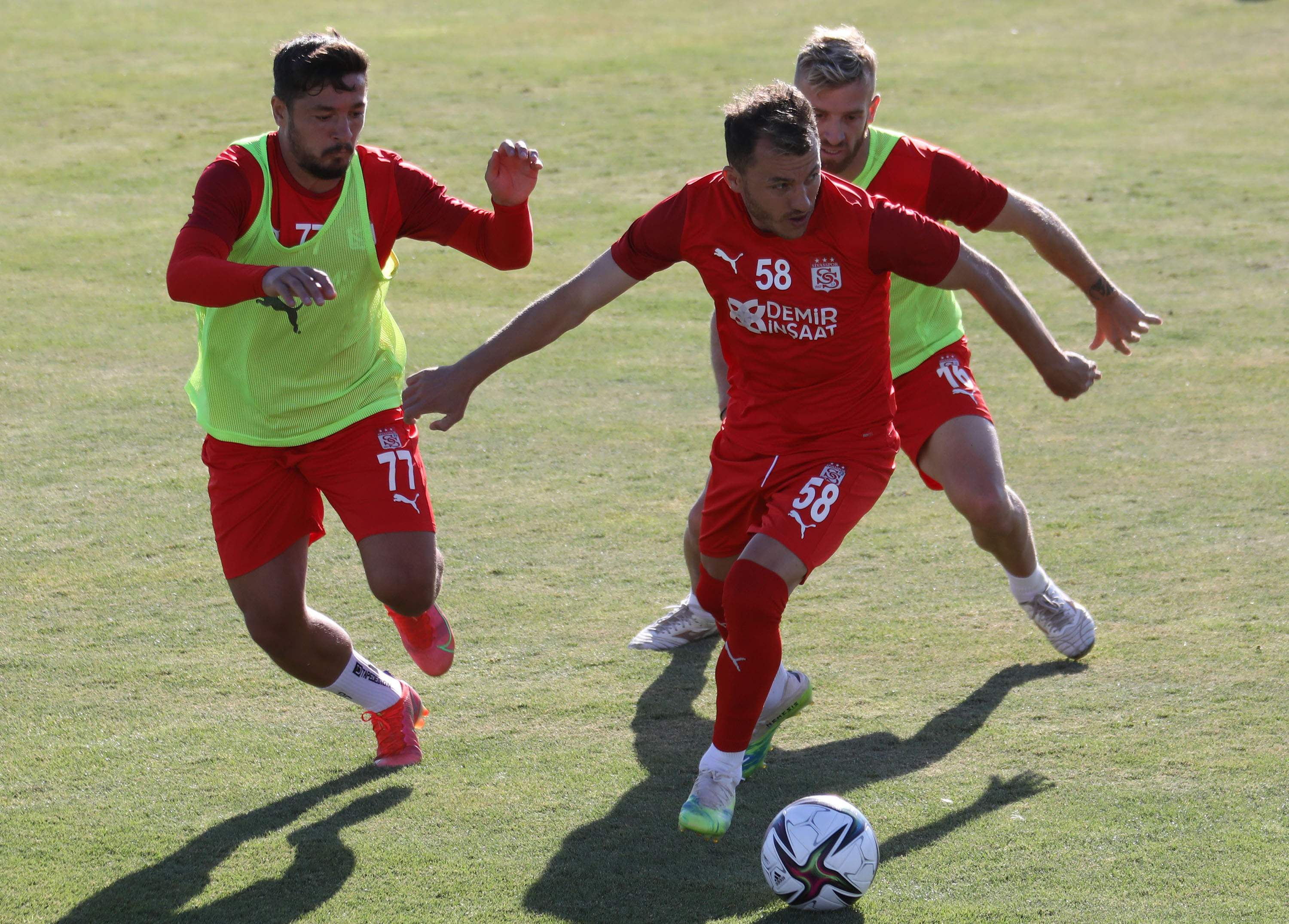 Demir Grup Sivasspor, Petrocub maçına hazır