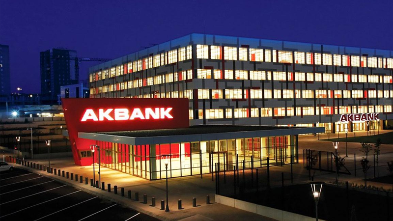 Akbank yılın ilk yarısında konsolide net karını açıkladı