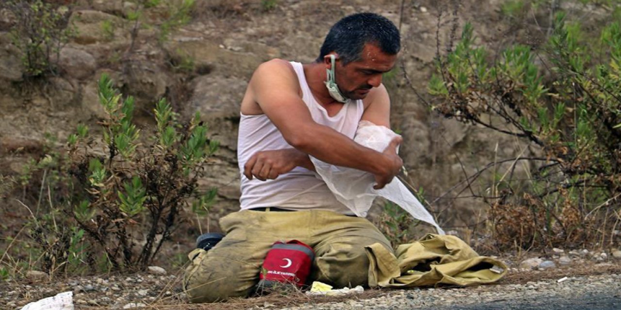 Türkiye onu bu fotoğraf karesiyle tanıdı... Yarasını kendi sarıp görevine devam eden o kahramandan tek cümlelik açıklama!