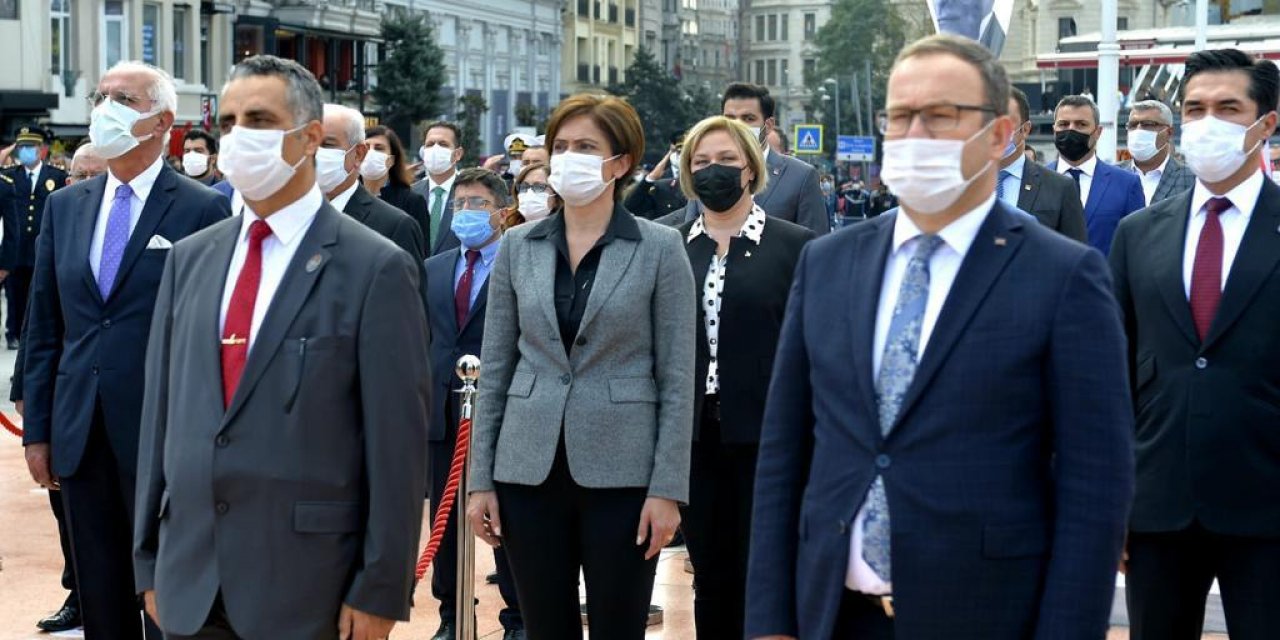 29 Ekim törenlerinde Erdoğan propagandası! Kaftancıoğlu töreni terk etti!