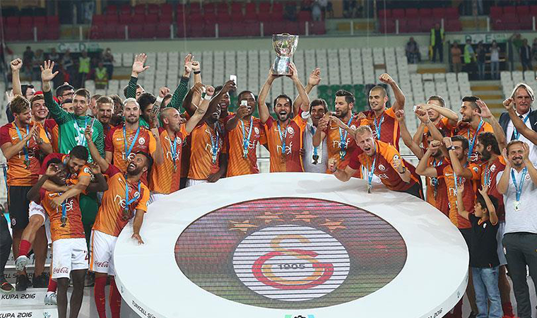 Lionel Carole'un paylaşımı, Beşiktaş taraftarından tepki gördü