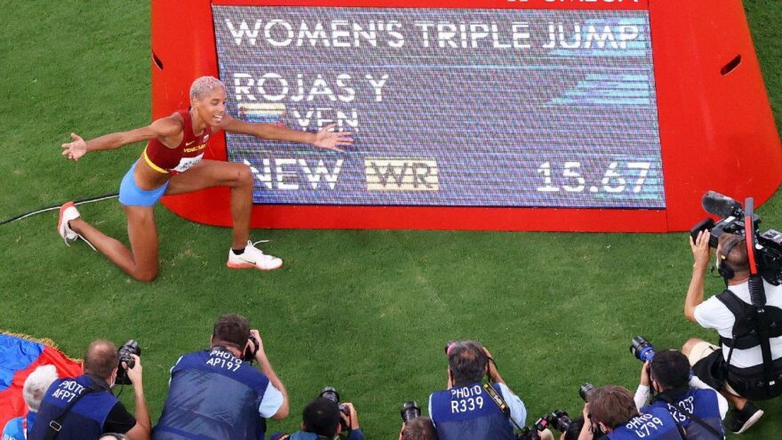 Bütün rekorları kırdı; tarihi yeniden yazdı