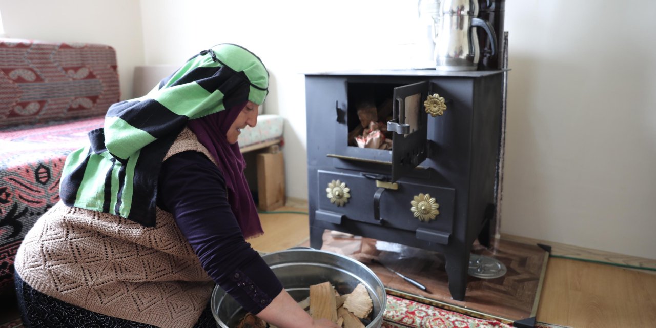 İkizdere yaylalarında yazın sobayla ısınıyorlar