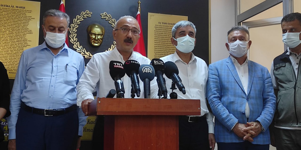 Hazine ve Maliye Bakanı Elvan, Mersin'de