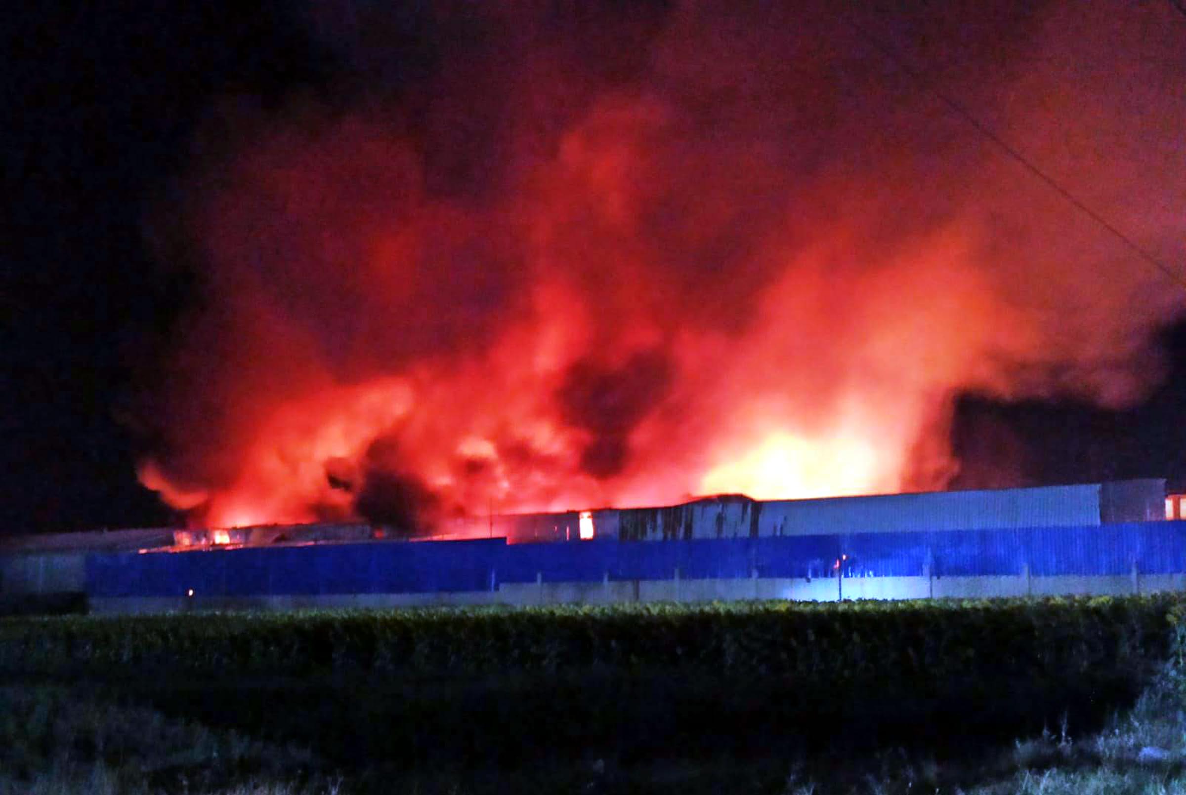 Tekirdağ'da geri dönüşüm fabrikasında yangın