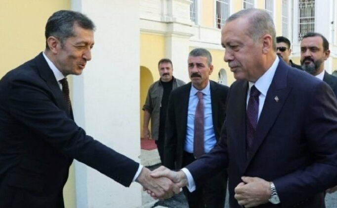 Görevinden istifa ettiği iddiaları gündemdeki yerini koruyor! Ziya Selçuk'un istifasının perde arkasında ne var?