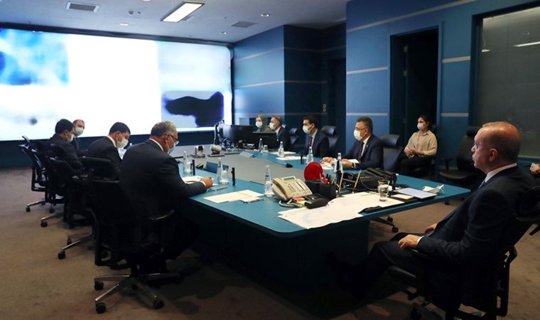 Erdoğan, Kriz Merkezi'nde yangınlar hakkında bilgi aldı