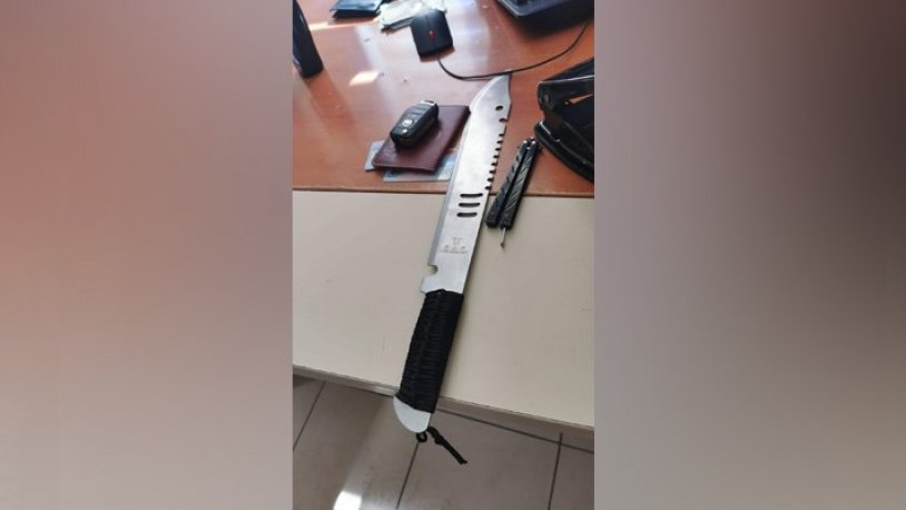 ‘Maske tak’ uyarısı yapan sağlık çalışanlarına bıçaklı saldırı