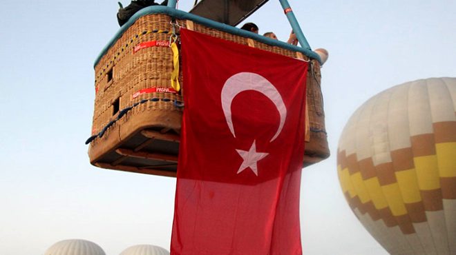 Kapadokya'da 29 Ekim coşkusu! Ay yıldızlı bayrağımız gökyüzüne yükseldi