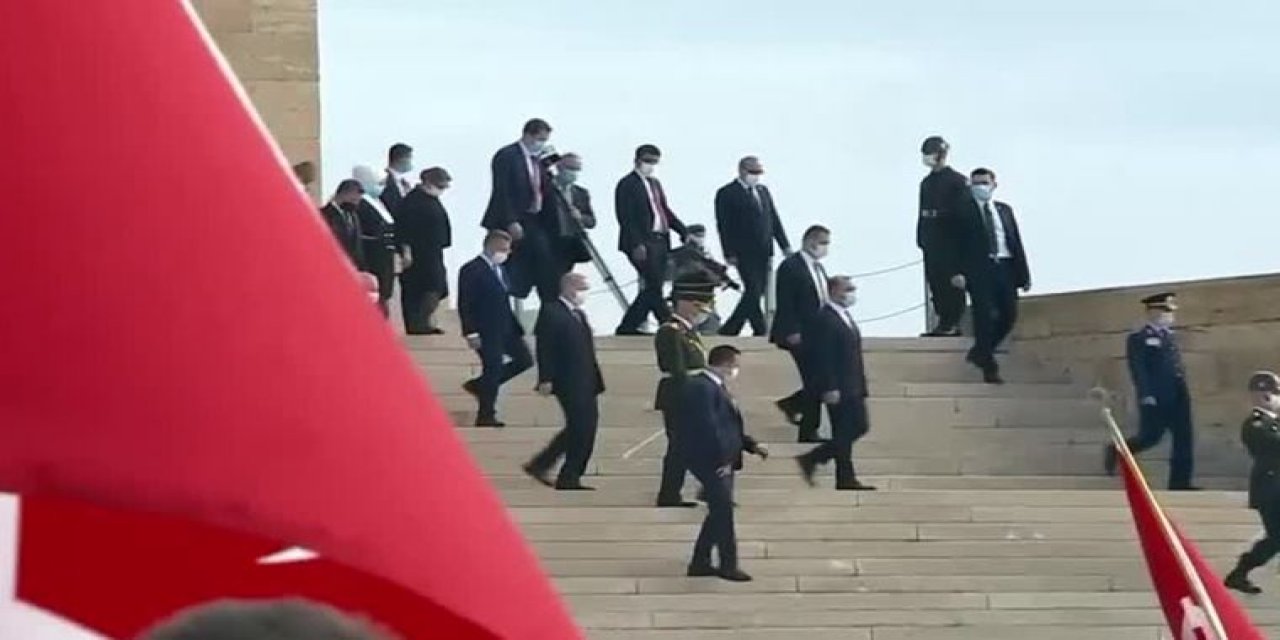 Anıtkabir'de "Erdoğan" sloganı! Daha öncede olmuştu...