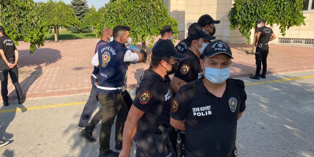 7 kişiyi öldüren şüpheli, ailenin evine uzlaşmak için gittiğini öne sürdü