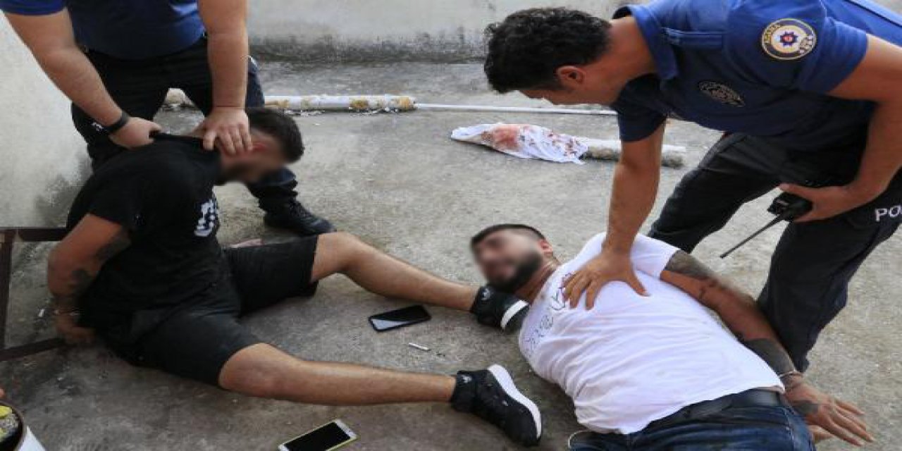 Baba ile oğlu hastane otoparkında silahlı saldırıya uğradı