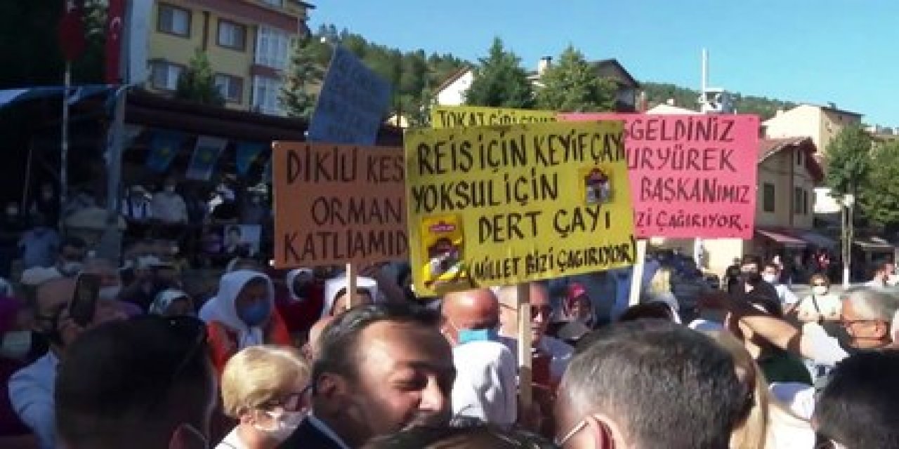 Bu pankartlarla karşılandı... Meral Akşener bir dokundu bin ah işitti! Vatandaş bakın nasıl dert yandı?