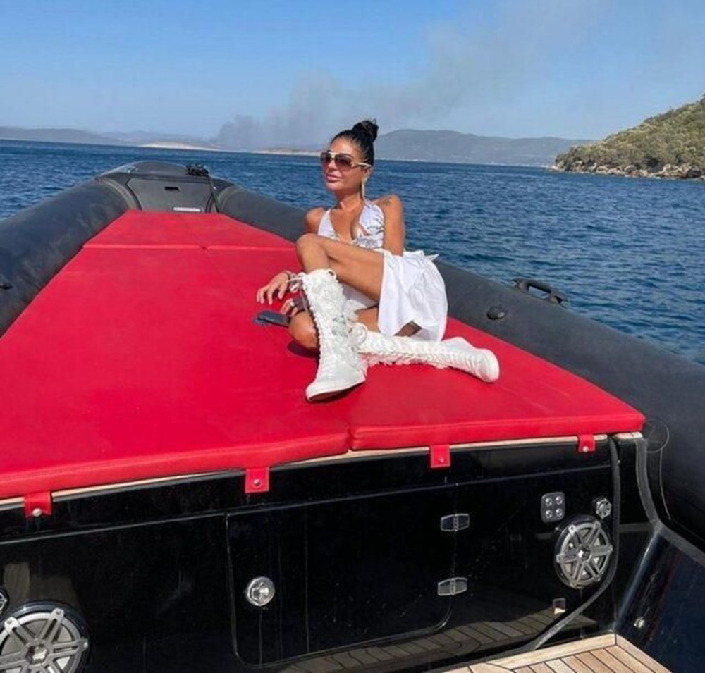Süreyya Yalçın, tepkileri dindirmek isterken bir kere daha tepki çekti!