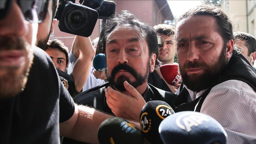 Tepki yağdı!  Adnan Oktar'ın müritlerinden orman yangını mesajı
