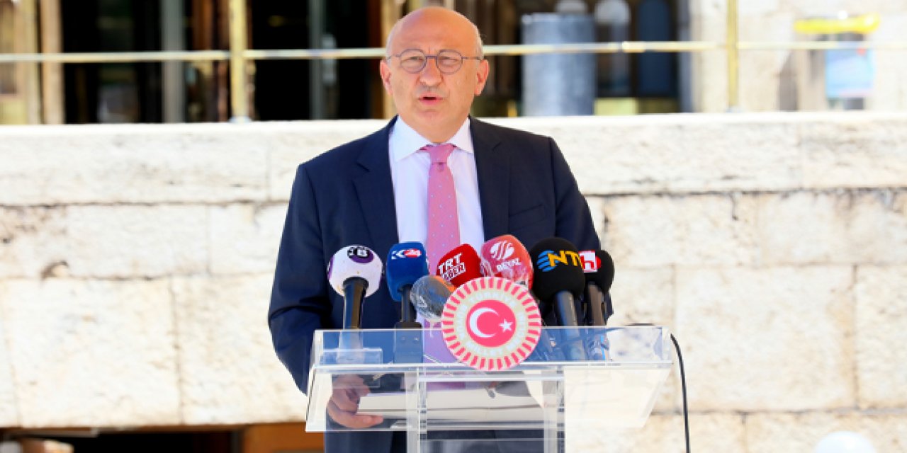 "Suçlular cezasız kaldıkça saldırılar artıyor" CHP'li Utku Çakırözer'den gazetecilere yönelik saldırı ve engellemelere tepki!