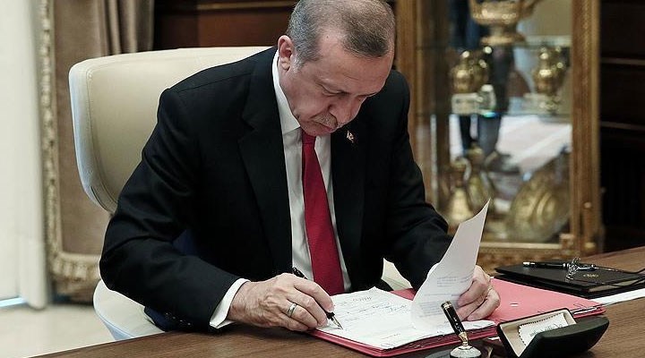 'Somali'ye hibe' tartışması büyüyor! "Somali'de liman işleten yandaş firma kim?"