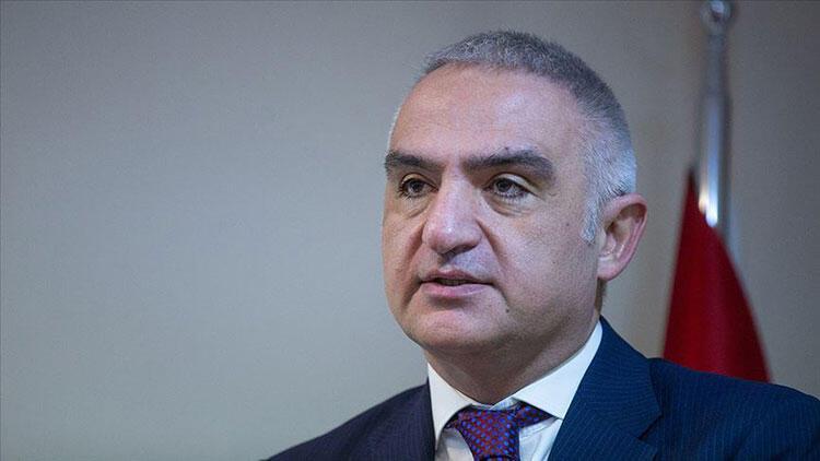 Bakan Ersoy, orman yangınları hakkında konuştu: "Yangın sırasında geçici iptaller oluyor ama..."