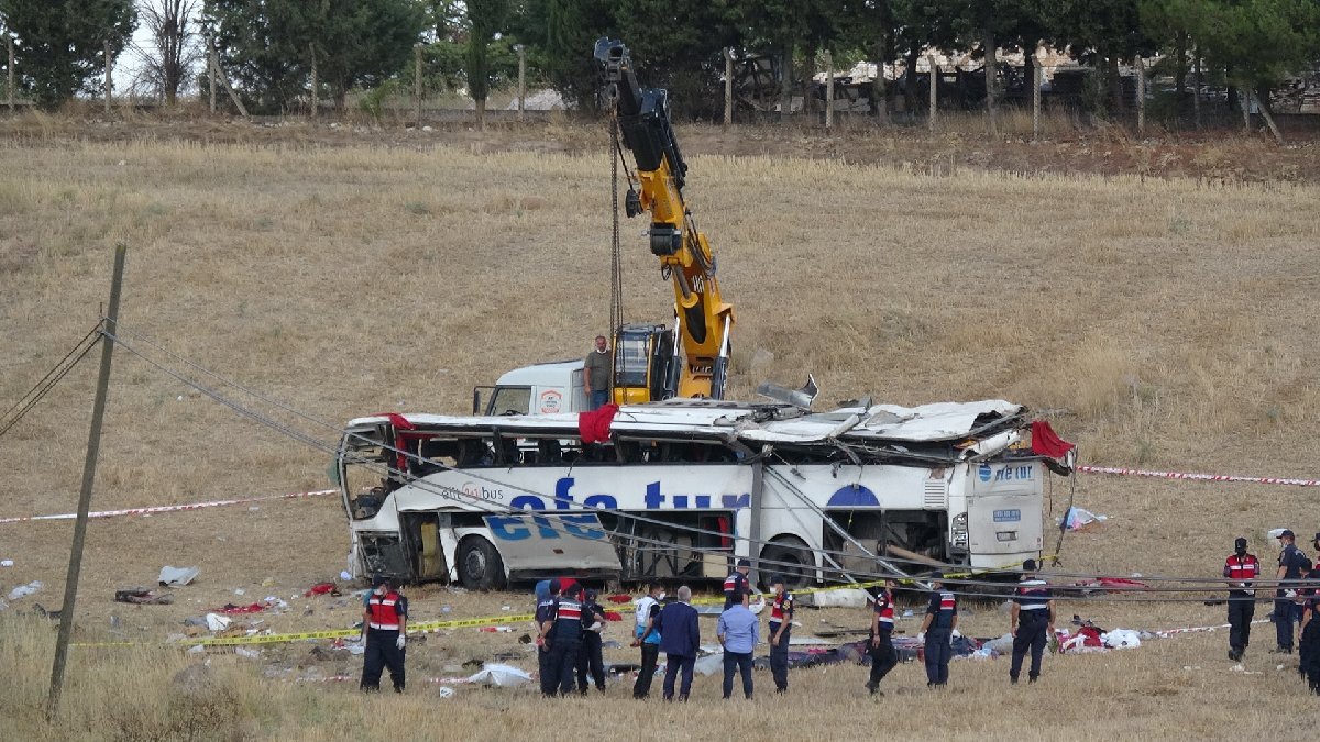 Balıkesir’de takla atmış ve 15 kişinin mezarı olmuştu... O otobüsün şoförü ile ilgili çarpıcı detay