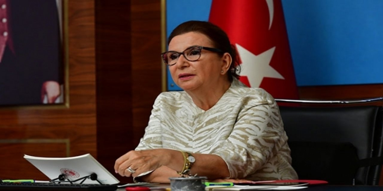 "Dezenfektan" skandalında yeni perde! İsmail Saymaz bombayı patlattı! Ruhsar Pekcan "bozuk ürünleri" piyasaya sürmüş! İşte görüntüler...