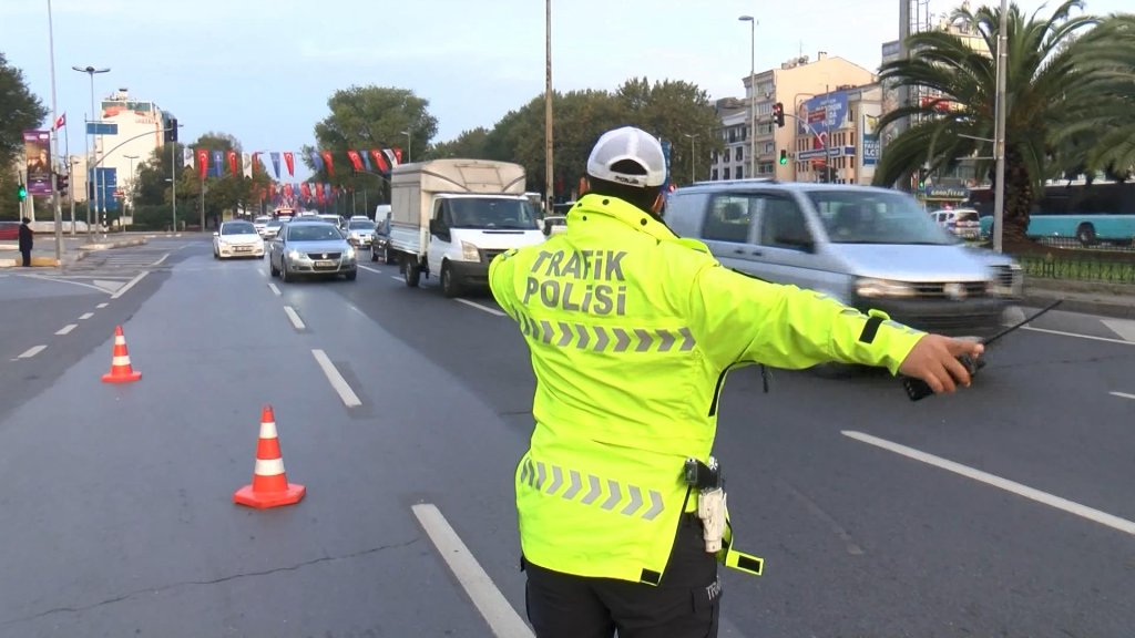 İstanbul'da toplu taşıma araçlarına koronavirüs denetimi