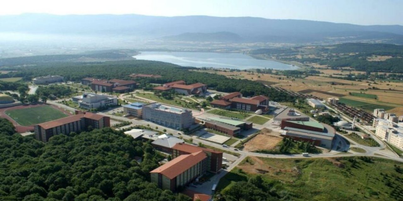 Sayıştay raporunda ortaya çıktı! 9 yıldır öğrencisi olmayan fakültede dekan ve personeline maaş ödediler!