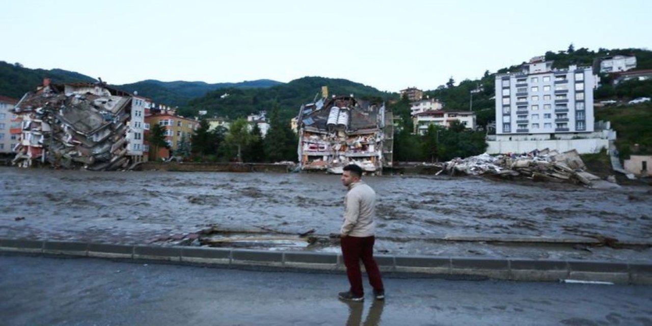 Sel... Fırtına... Heyelan... Yıldırım... Meteoroloji uyardı! Çok şiddetli yağış geliyor...