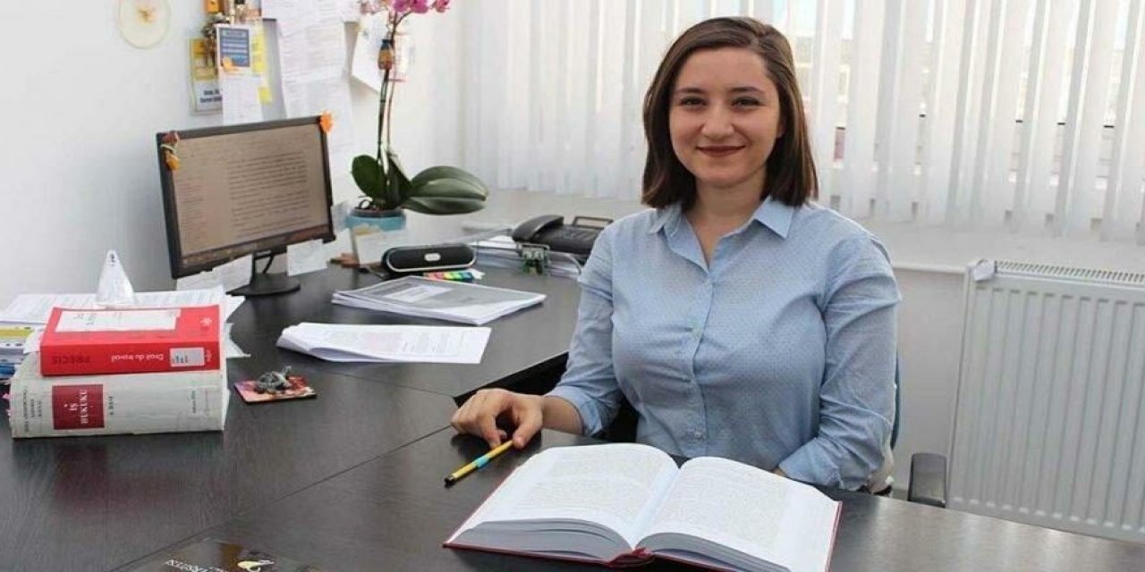Sınavda kopya çekerken yakaladığı öğrencisi tarafından canice katledilmişti...  Türkiye'nin konuştuğu Ceren Damar Şenel davasında yeni gelişme!