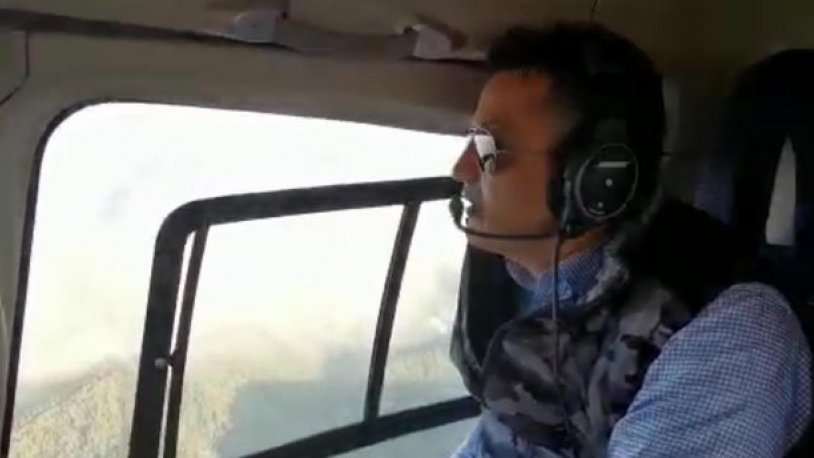 Yangına müdahale etmesi bekleniyordu... Helikopterden Bekir Pakdemirli çıktı!