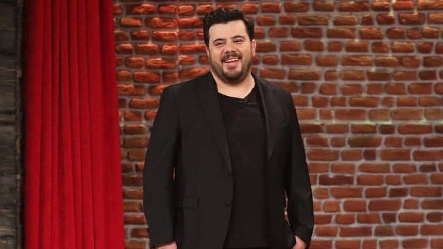 Komedyen Eser Yenenler'den hayranlarını üzen haber!