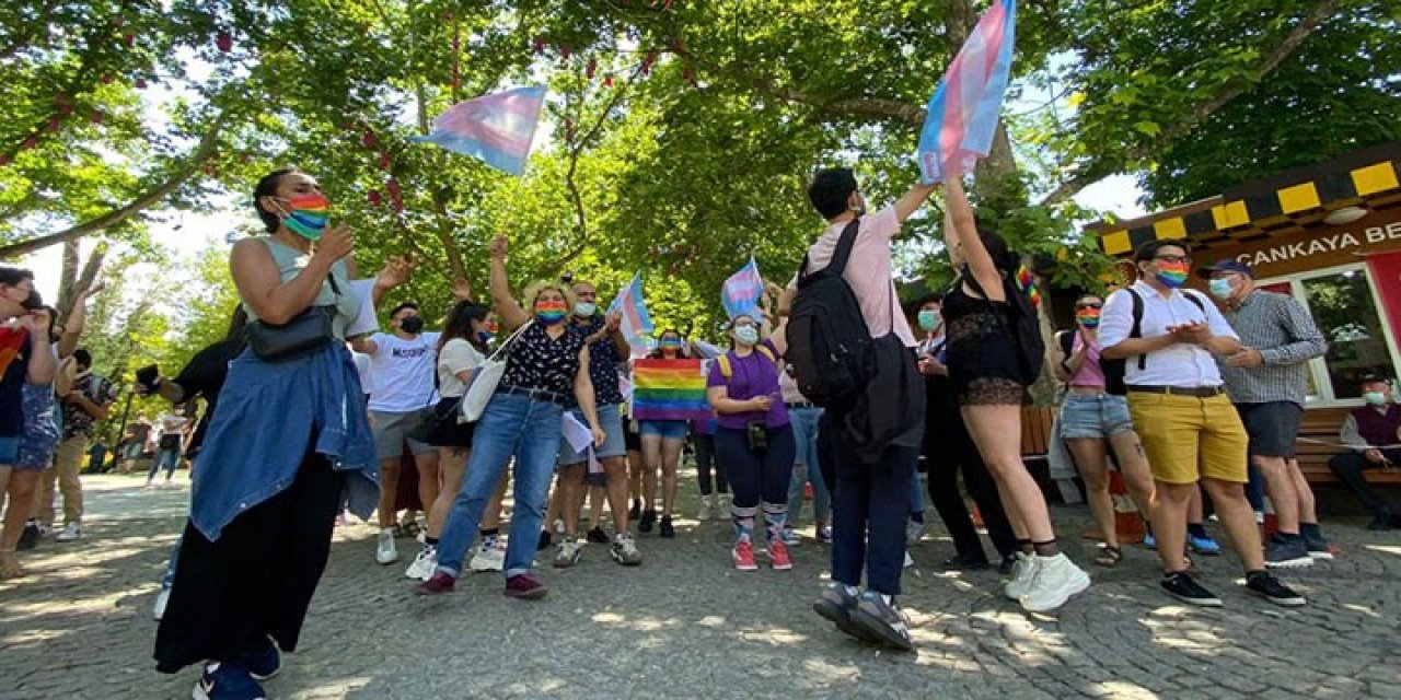 KYK, Onur Yürüyüşü’ne katılan LGBTİ+ öğrencinin kredisini kesti!
