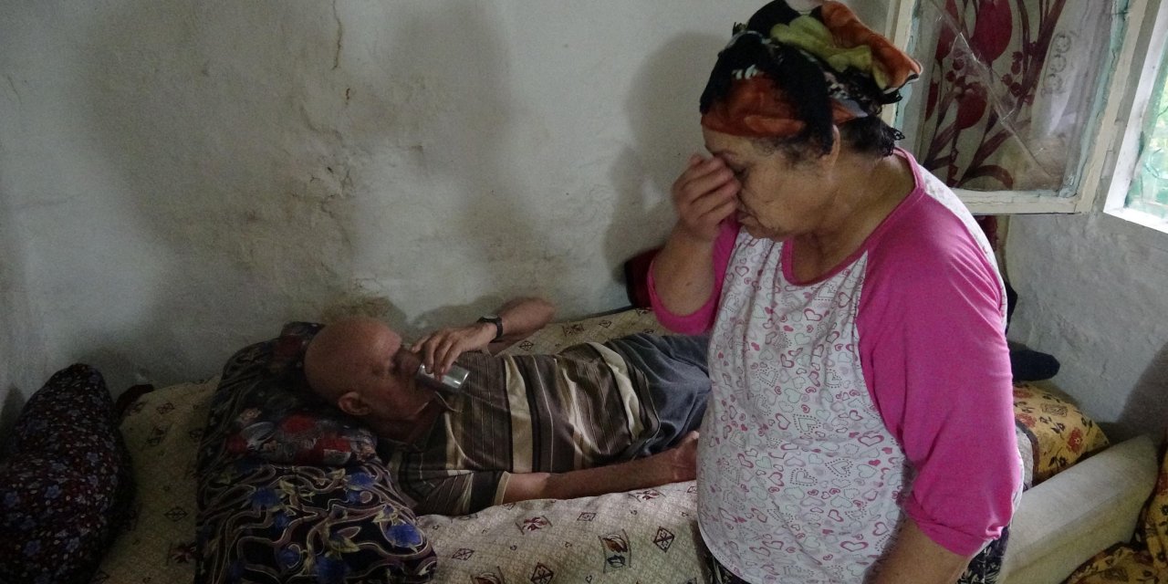 Tek odalı evde yaşam mücadelesi veriyorlar
