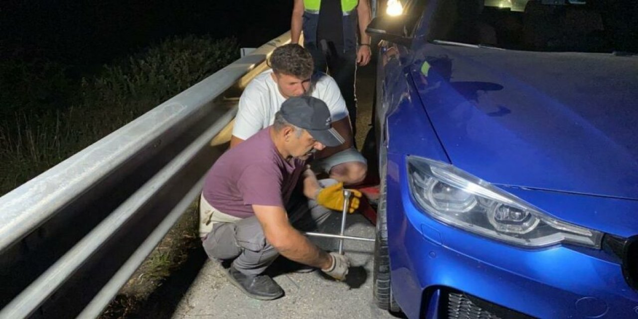 TEM yolunda ilginç olay! 7-8 aracın lastiği aynı anda patladı!