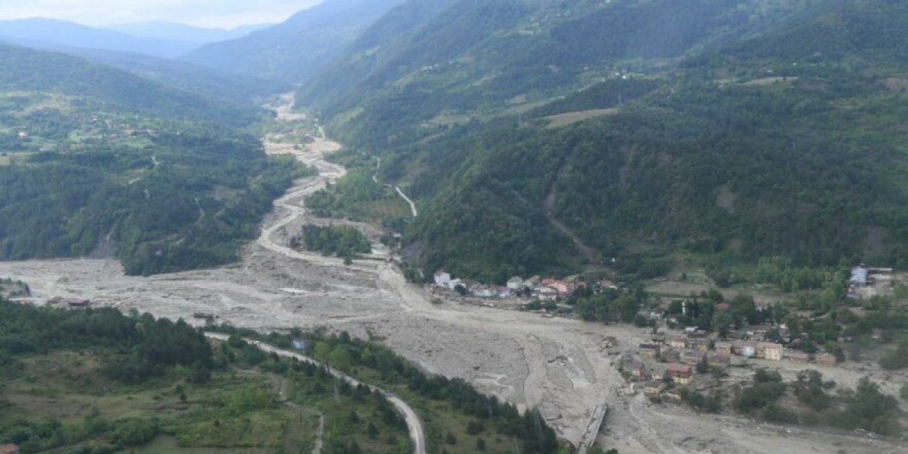 "Tomruk" katliamı! Depoyu çay kenarına taşımışlar! Yıkılan 47 bina hakkında dikkat çeken detay...