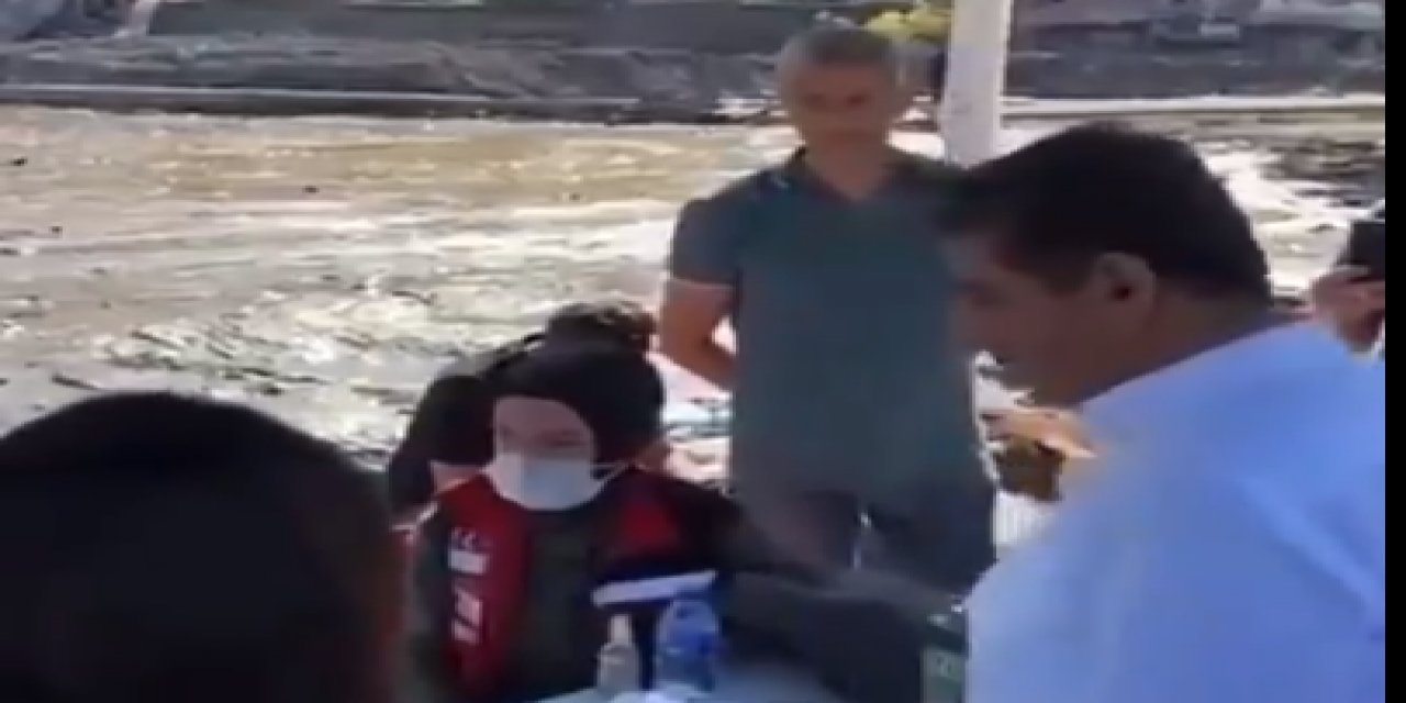 "Siz konuşmayın, görevinizi yapın" AKP'li Tevfik Göksu'ya Bozkurt'ta tepki! "Hepiniz suçlusunuz, her şeyi görmezden, duymazdan gelin" Alanı terk etti!