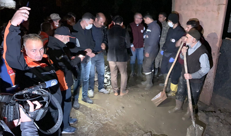 Bir kentte daha sel felaketi! İlk belirlemelere göre 40 evde hasar var