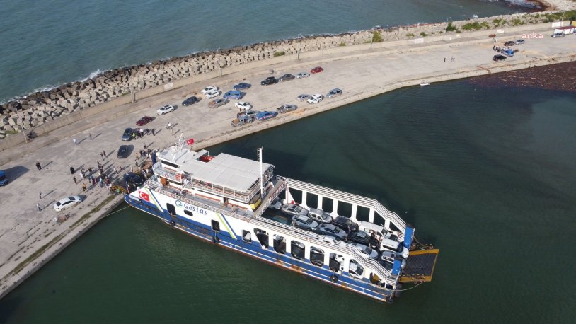 Bakan Karaismailoğlu duyurdu: Sinop'ta tahliyeler için feribot seferleri başlatıldı