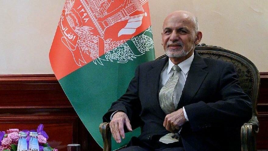Afganistan'ı terk etmişti... Cumhurbaşkanı Eşref Gani'den ilk açıklama