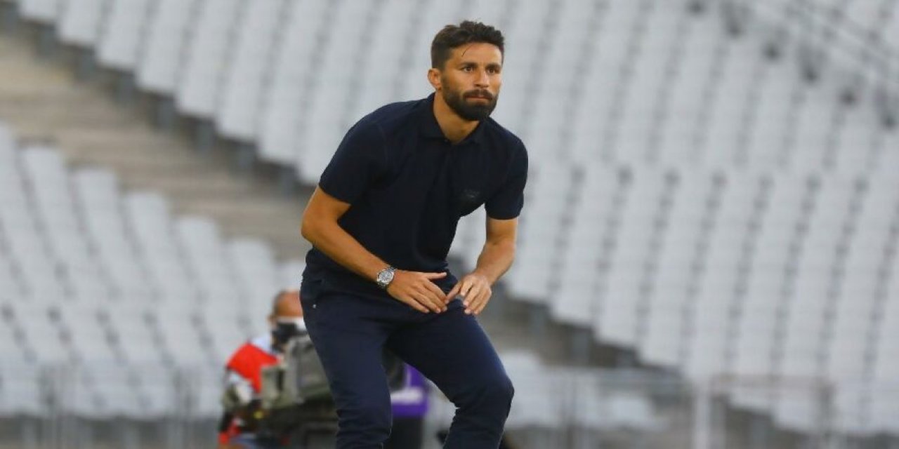 Görevden alındı ortalık karıştı! Sosyal medyadan olay gönderme!