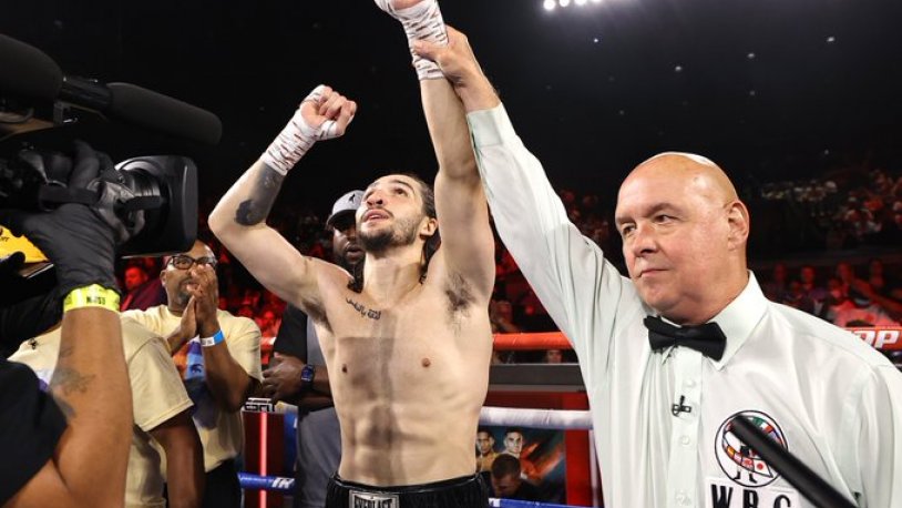 Muhammed Ali'nin torunu ilk maçında zafer kazandı