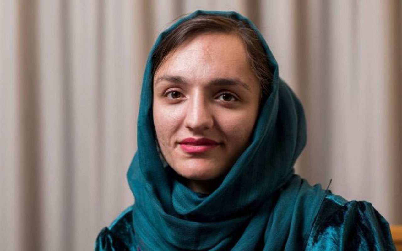 Afganistan'ın ilk kadın belediye başkanı yaşamından endişe ettiğini anlattı: "Taliban benim gibi insanlar için gelecek..."
