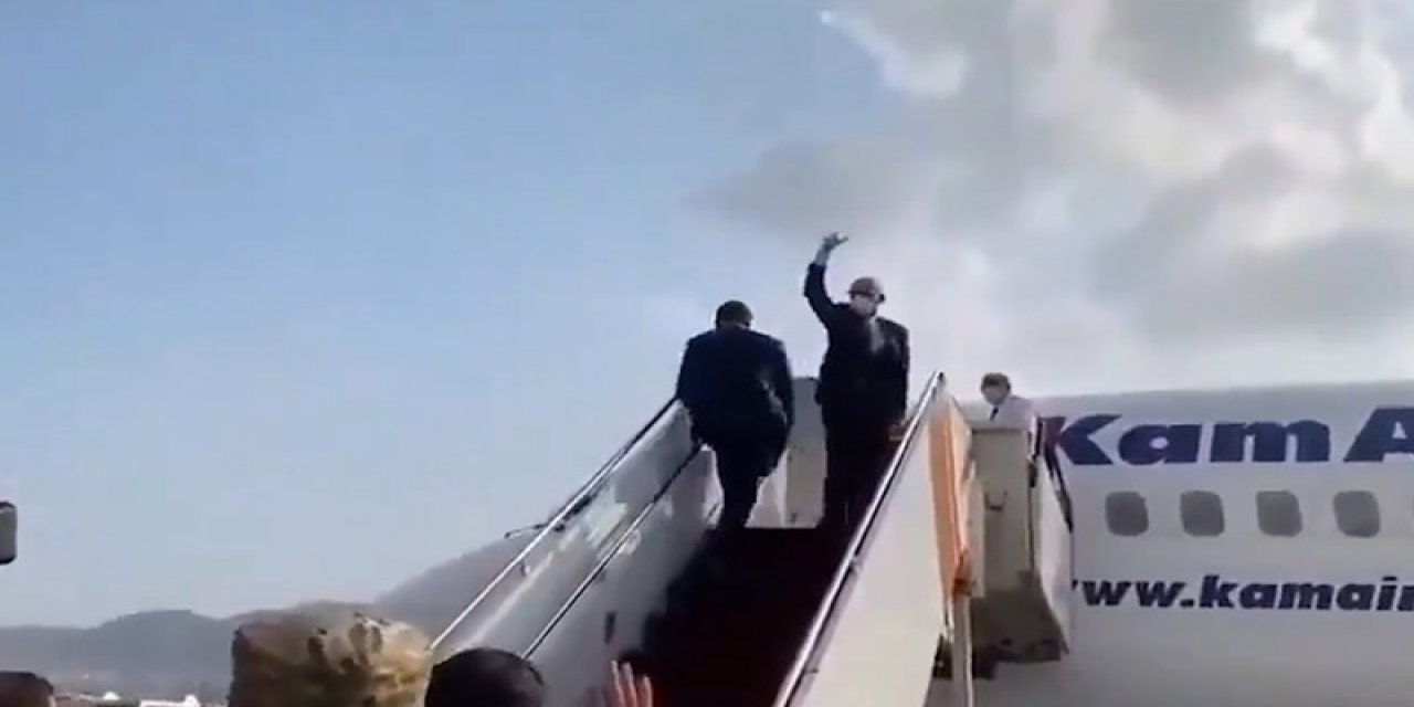 "Türkiye günlük yaşıyor, Erdoğan’ın o günkü ruh haline göre pozisyon alıyor" Mehmet Tezkan yazdı: "Cumhurbaşkanı kaçar mı?"