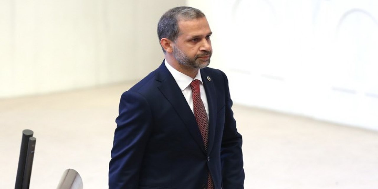 ABD’nin açıklamasını savunup vatandaşlarla dalga geçti! AKP'li vekil sözleri tepki çekince geri adım attı! O paylaşımını silmek zorunda kaldı!