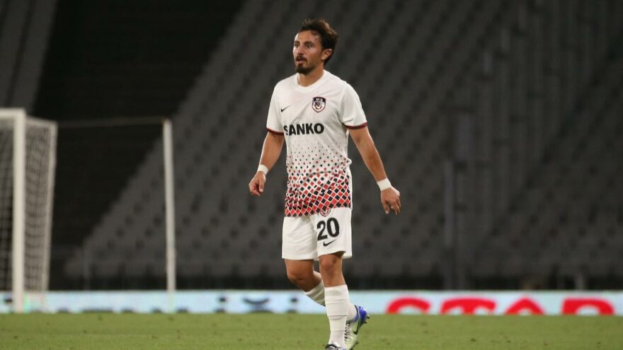 Deneyimli futbolcunun acı günü! Doğmamış bebeği koronavirüsten hayatını kaybetti