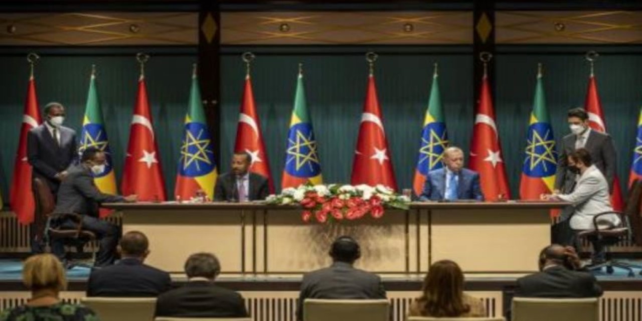 "Saray'ın çevirmeni o sözleri sansürledi!" dedi ve... CHP'li vekilden sert tepki "Taliban'ı övmek serbest, Atatürk'ü övmek yasak" İşte o anlar...