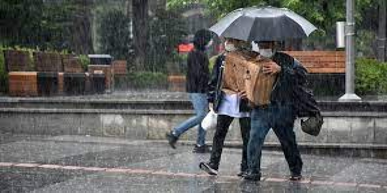 Sel... Su baskını... Yıldırım... Fırtına... Meteorolojiden Marmara için "kuvvetli sağanak" uyarısı!