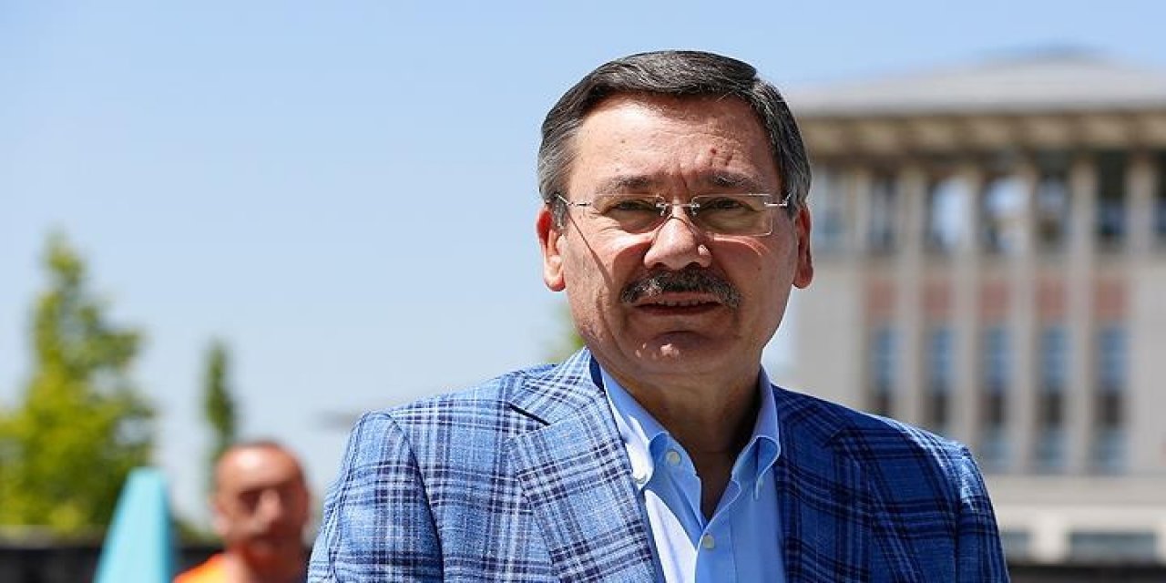 Melih Gökçek'ten tepki çeken hareket! Atatürk'ün annesine hakaret eden Sevan Nişanyan'ın sözlerini paylaştı!