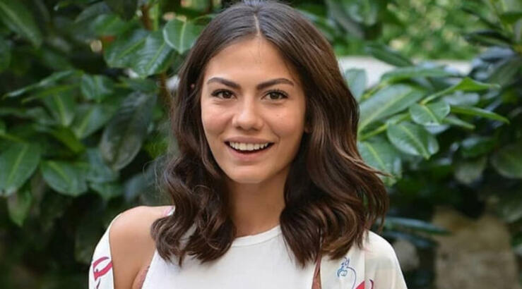 Demet Özdemir'in reklam yüzü olduğu markadan alacağı ücret dudak uçuklattı