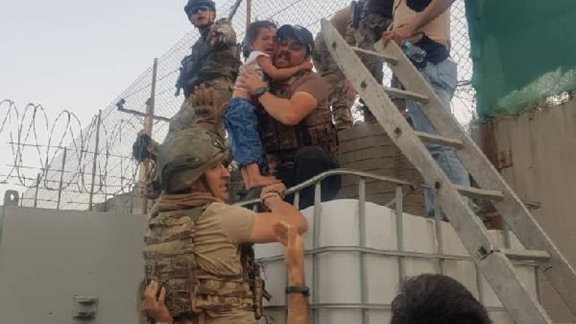 Kentte mahsur kalmışlardı... Afganistan'da Türk güvenlik güçlerinden özel operasyon